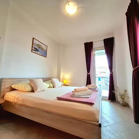 Appartement Cozy 1-bedroom Near The Center Of